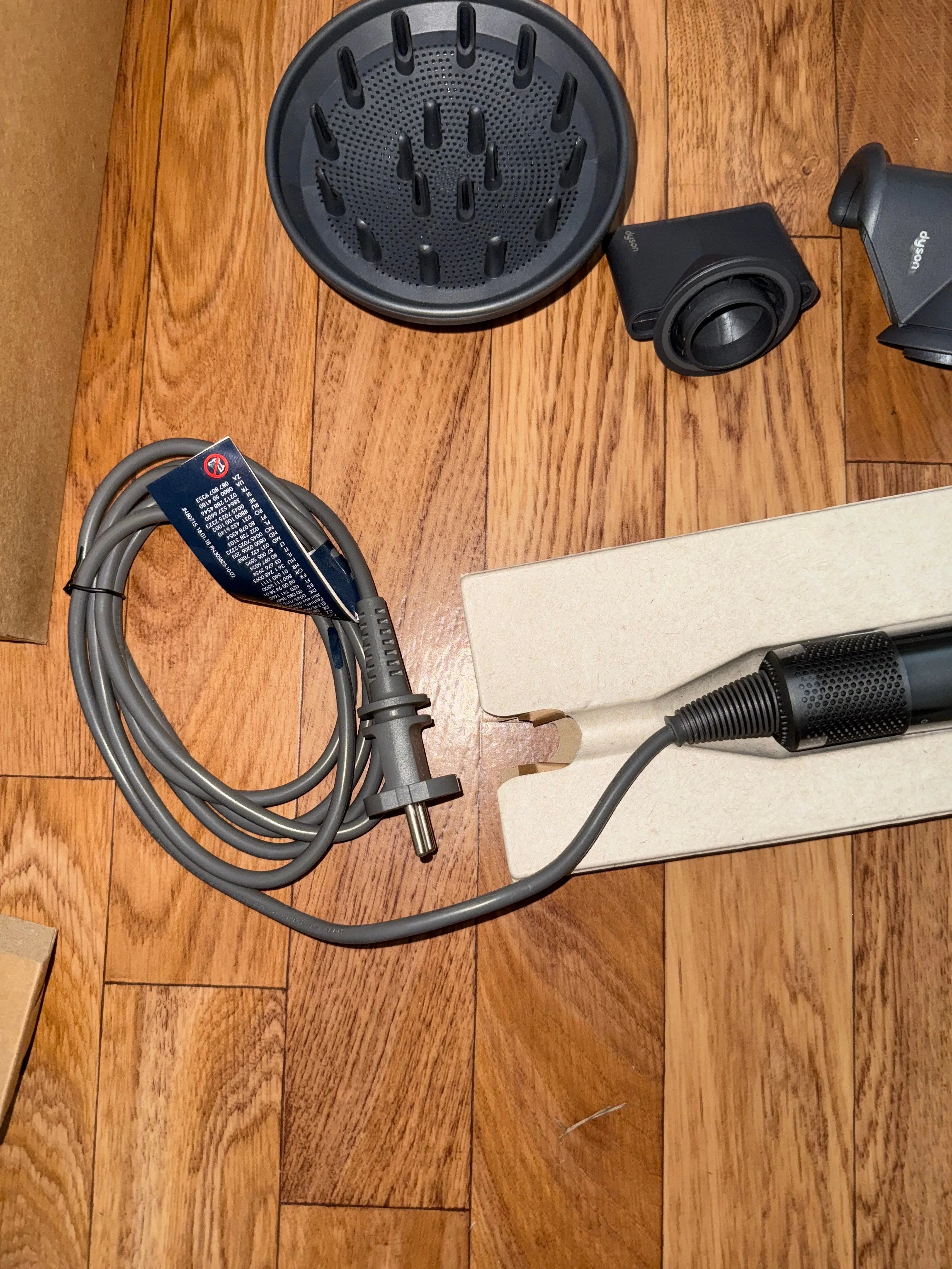 Sèche-cheveux Dyson Supersonic™ – Séchage Rapide & Professionnel | Livraison France Ma boutique
